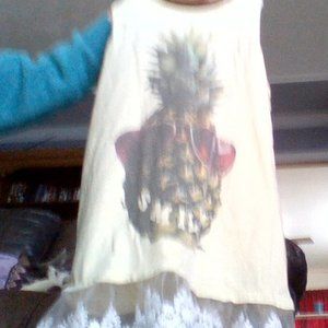 pineapple shirt